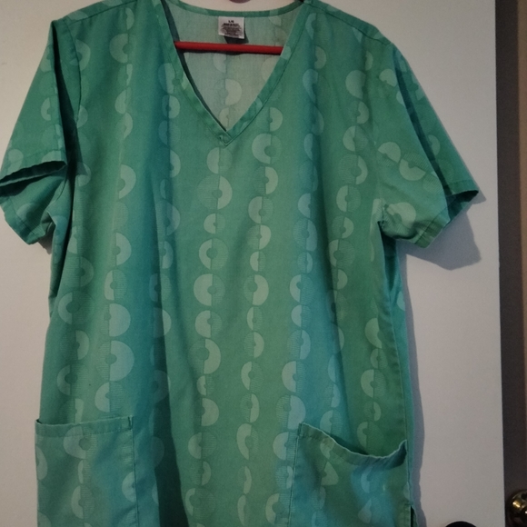 Scrub Lot (L-XL) - Picture 7 of 16